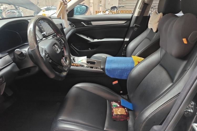 Used Honda Accord 2018 260TURBO Luxury Edition China VI Left Front Seat