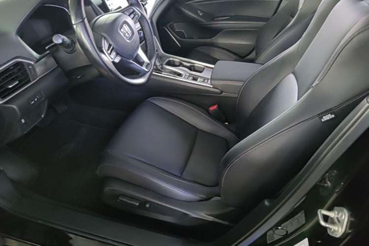 Used Honda Accord 2018 260TURBO Elite Edition China VI Left Front Seat