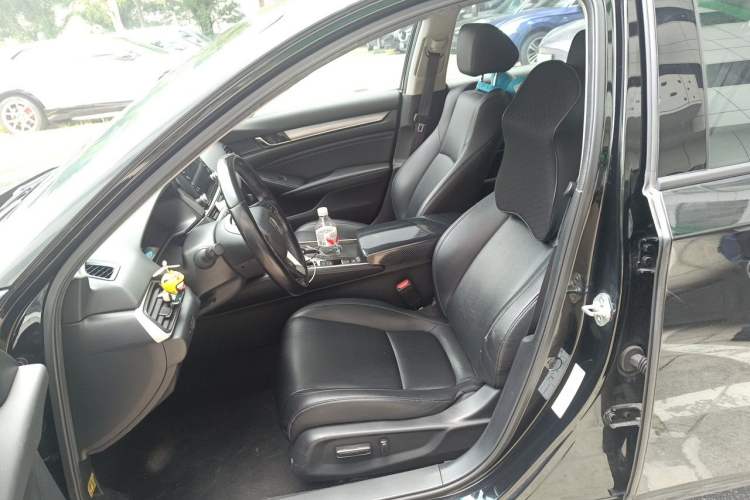 Used Honda Accord 2018 260TURBO Elite Edition China VI Left Front Seat
