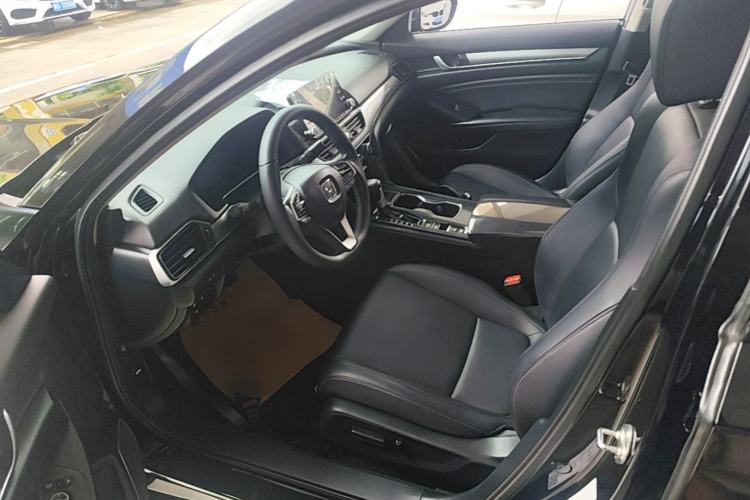 Used Honda Accord 2018 260TURBO Luxury Edition China V Emission Standard Left Front Seat