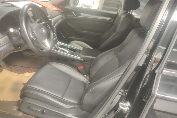 Used Honda Accord 2018 260TURBO Elite Edition China VI Left Front Seat
