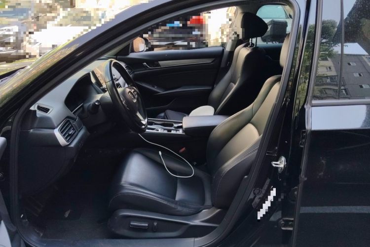 Used Honda Accord 2018 260TURBO Luxury Edition China VI Left Front Seat