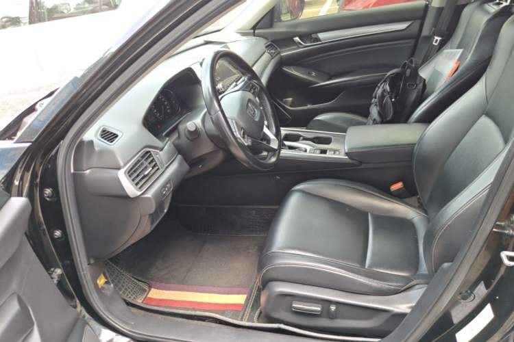 Used Honda Accord 2018 260TURBO Elite Edition China VI Left Front Seat