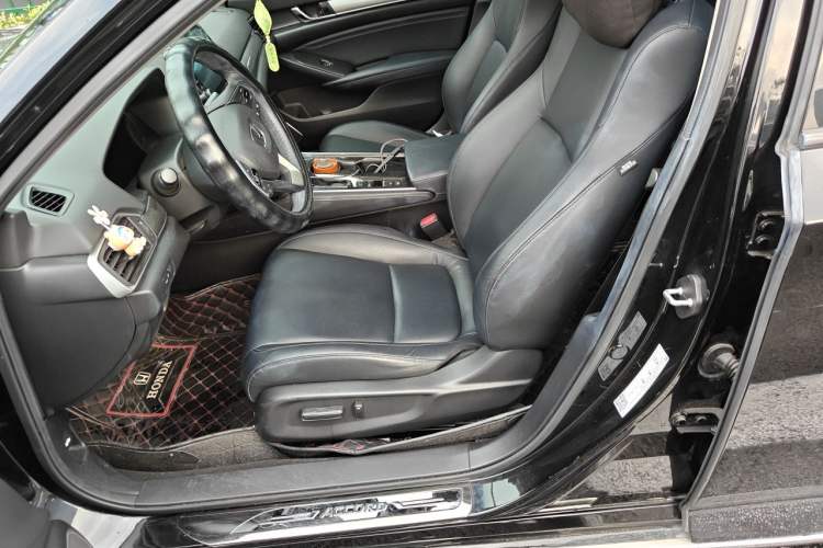 Used Honda Accord 2018 260TURBO Luxury Edition China V Emission Standard Left Front Seat