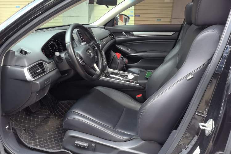 Used Honda Accord 2018 260TURBO Elite Edition China V Left Front Seat