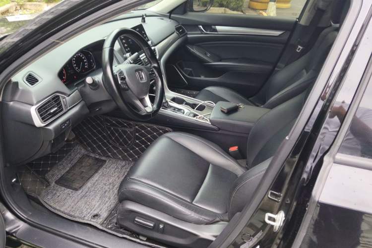 Used Honda Accord 2018 260TURBO Elite Edition China VI Left Front Seat