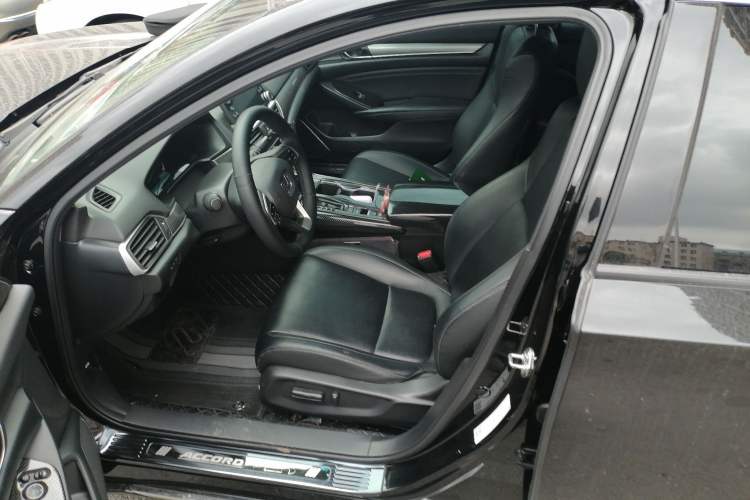 Used Honda Accord 2018 260TURBO Elite Edition China V Left Front Seat