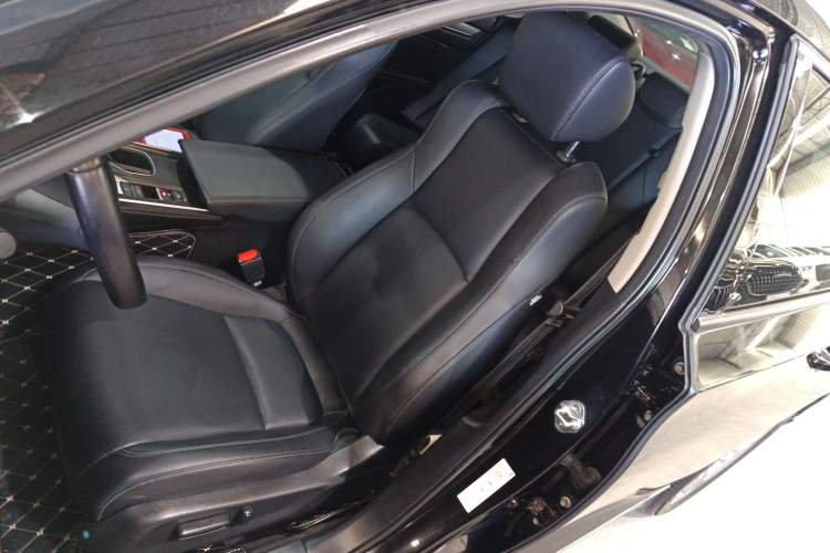 Used Honda Accord 2018 260TURBO Luxury Edition China VI Left Front Seat