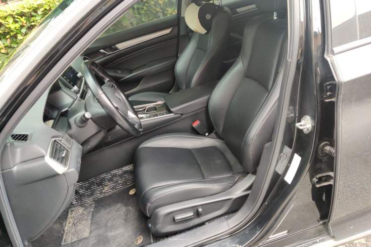 Used Honda Accord 2018 260TURBO Elite Edition China VI Left Front Seat