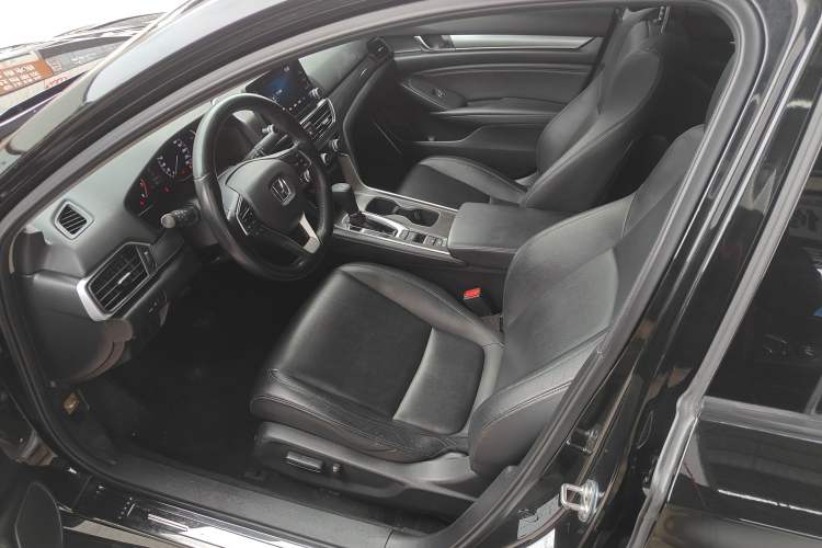 Used Honda Accord 2018 260TURBO Elite Edition China VI Left Front Seat