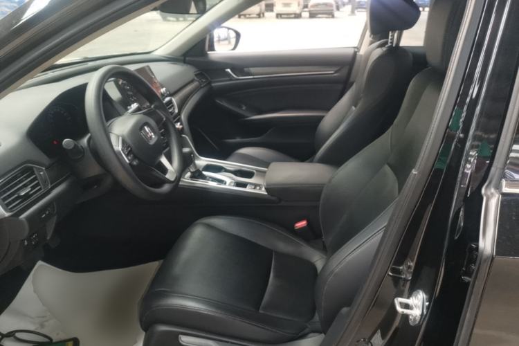 Used Honda Accord 2018 230TURBO Comfort Version National V Left Front Seat