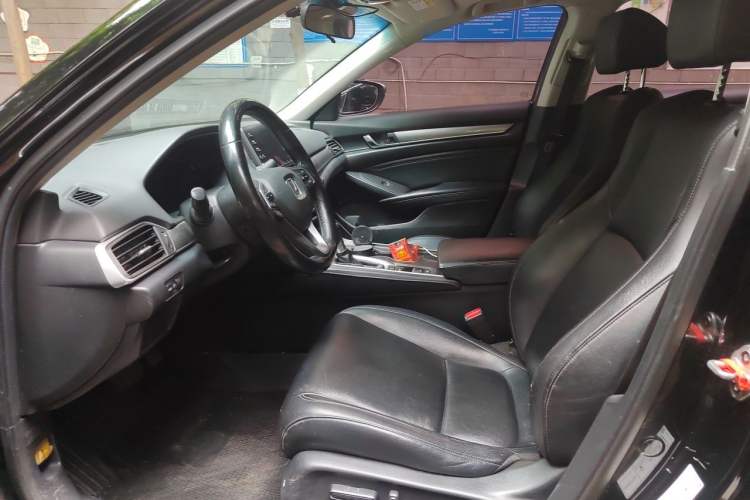 Used Honda Accord 2018 260TURBO Elite Edition China V Left Front Seat