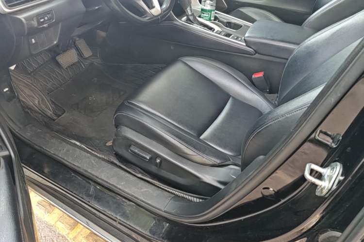 Used Honda Accord 2018 260TURBO Elite Edition China VI Left Front Seat