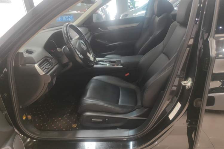Used Honda Accord 2018 260TURBO Elite Edition China V Left Front Seat