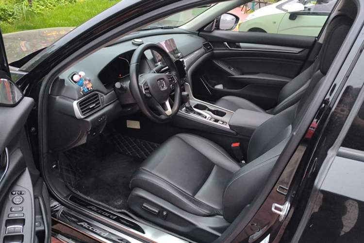 Used Honda Accord 2018 260TURBO Elite Edition China VI Left Front Seat