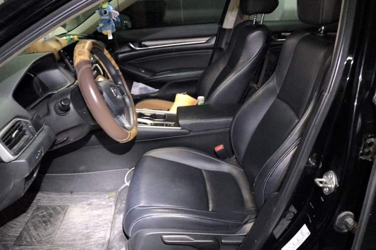 Used Honda Accord 2018 230TURBO Comfort Version National V Left Front Seat