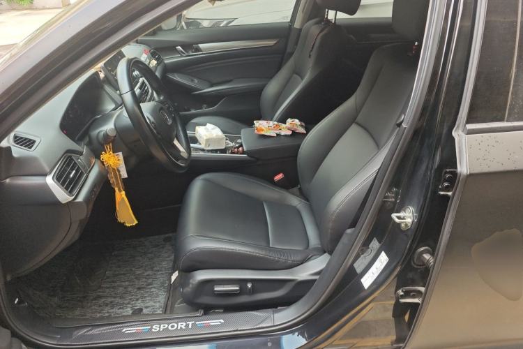 Used Honda Accord 2018 260TURBO Luxury Edition China VI Left Front Seat