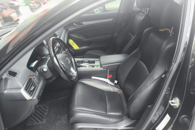 Used Honda Accord 2018 260TURBO Luxury Edition China V Emission Standard Left Front Seat