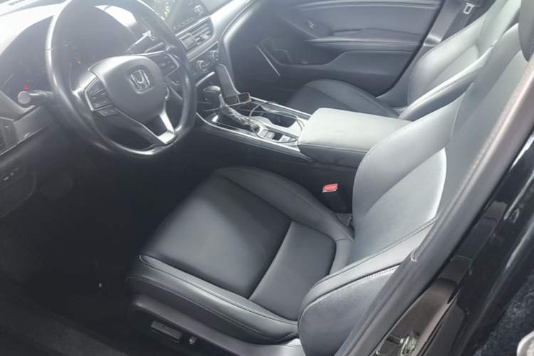 Used Honda Accord 2018 260TURBO Elite Edition China VI Left Front Seat