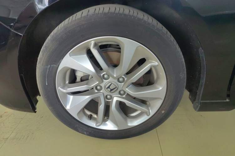 Used Honda Accord 2018 260TURBO Elite Edition China VI Left Front Wheel Hub