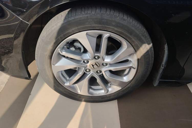 Used Honda Accord 2018 260TURBO Elite Edition China VI Left Front Wheel Hub