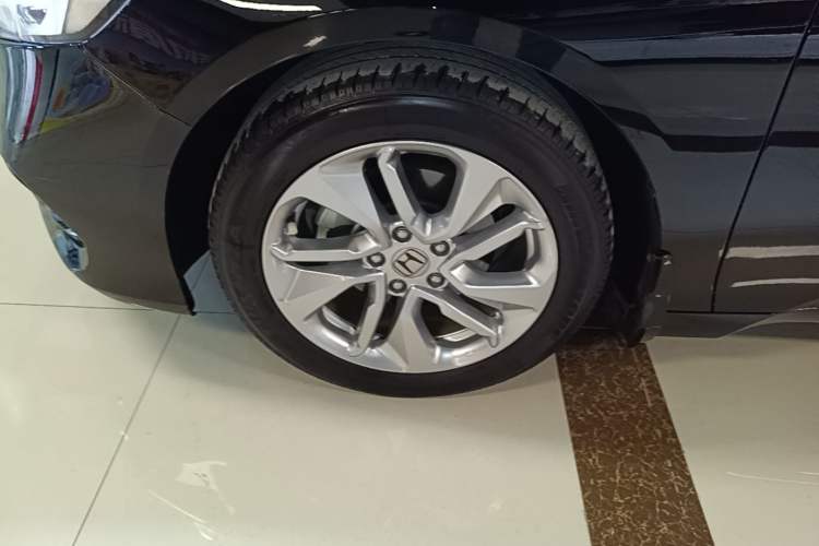 Used Honda Accord 2018 260TURBO Elite Edition China VI Left Front Wheel Hub