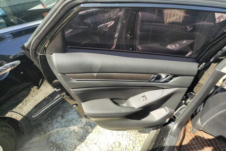 Used Honda Accord 2018 230TURBO Comfort Edition China VI Emission Standard Left Rear Door Interior