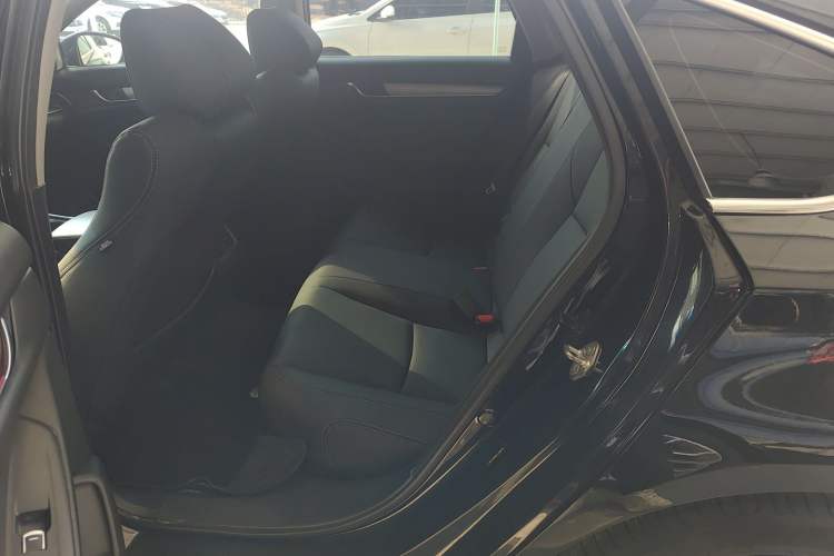 Used Honda Accord 2018 Rui·Hybrid 2.0L Rui Ku Edition China VI Left Rear Seat