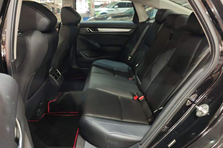 Used Honda Accord 2018 260TURBO Luxury Edition China VI Left Rear Seat