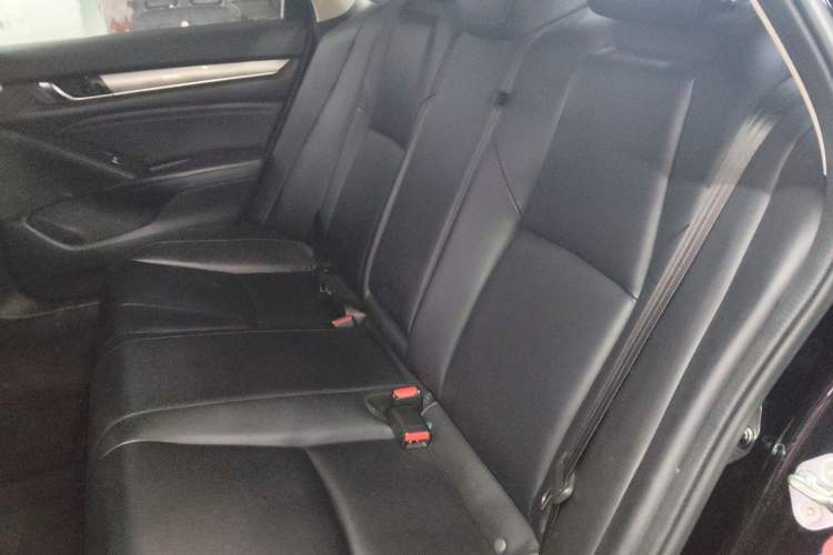 Used Honda Accord 2018 260TURBO Luxury Edition China VI Left Rear Seat