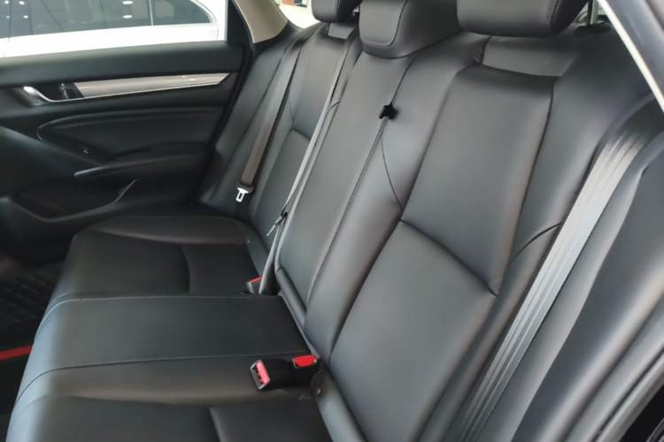 Used Honda Accord 2018 260TURBO Elite Edition China VI Left Rear Seat