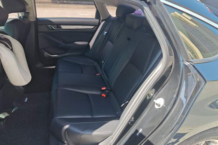 Used Honda Accord 2018 260TURBO Luxury Edition China VI Left Rear Seat
