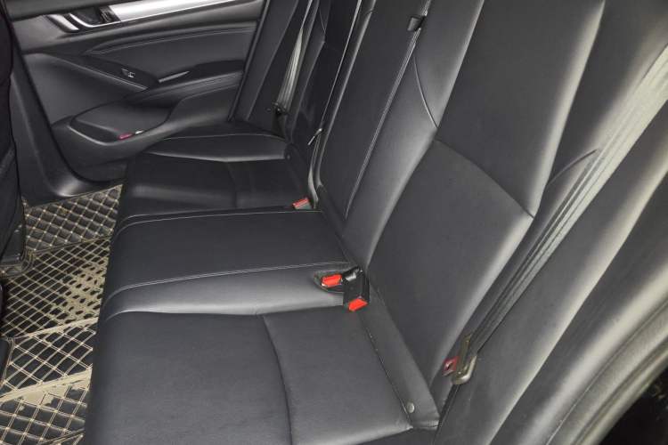 Used Honda Accord 2018 260TURBO Luxury Edition China VI Left Rear Seat