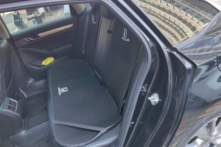 Used Honda Accord 2018 260TURBO Luxury Edition China VI Left Rear Seat