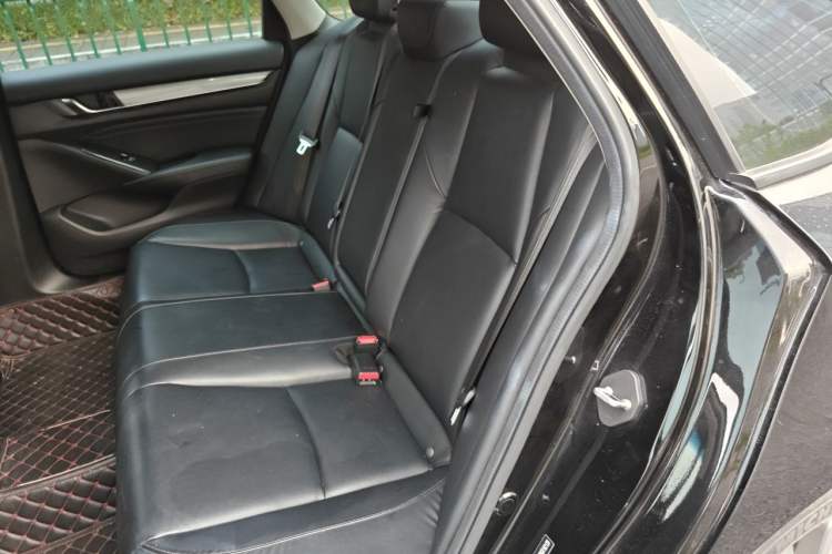 Used Honda Accord 2018 260TURBO Luxury Edition China V Emission Standard Left Rear Seat