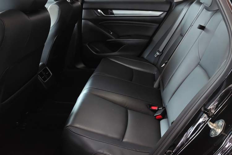 Used Honda Accord 2018 260TURBO Elite Edition China VI Left Rear Seat