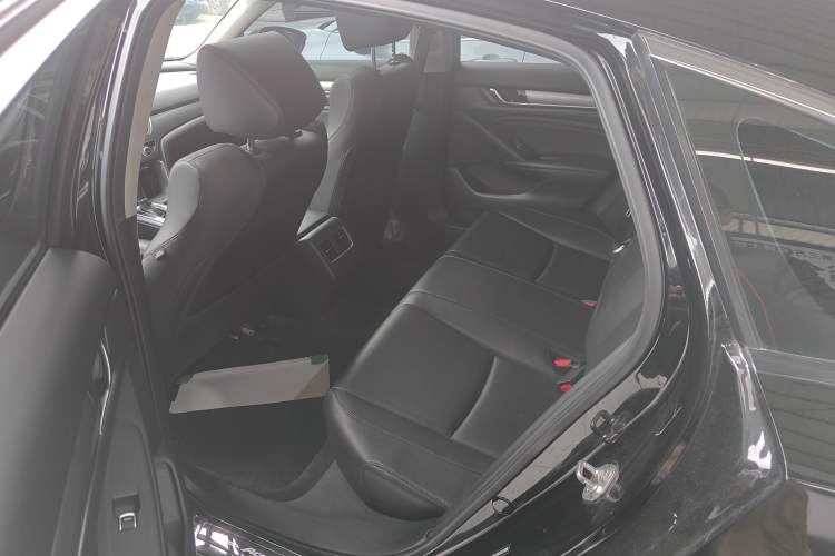 Used Honda Accord 2018 260TURBO Elite Edition China VI Left Rear Seat