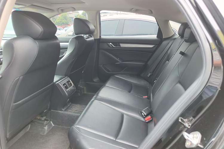Used Honda Accord 2018 260TURBO Elite Edition China VI Left Rear Seat