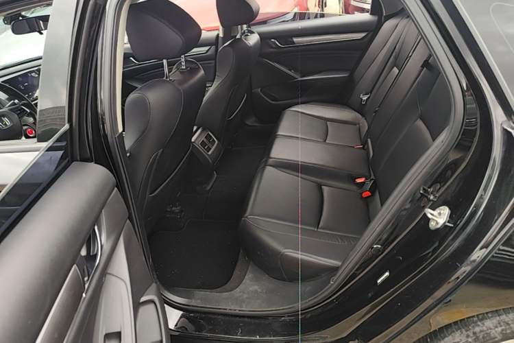 Used Honda Accord 2018 260TURBO Elite Edition China VI Left Rear Seat