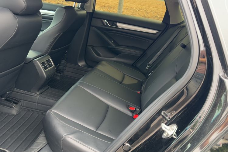 Used Honda Accord 2018 260TURBO Luxury Edition China VI Left Rear Seat