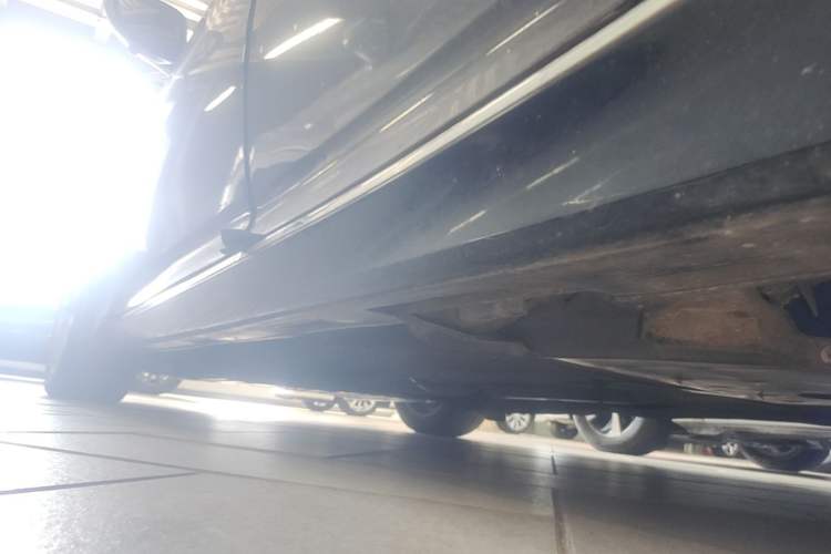 Used Honda Accord 2018 260TURBO Luxury Edition China VI Left Side Sill