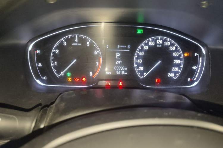 Used Honda Accord 2018 260TURBO Elite Edition China V Odometer Close Up