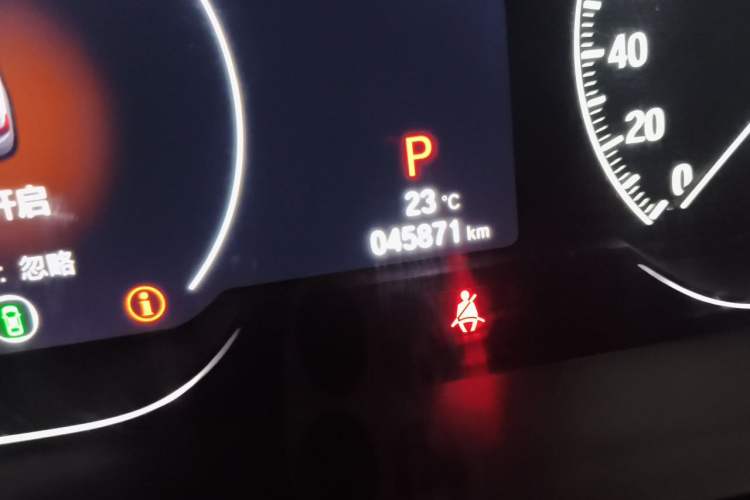 Used Honda Accord 2018 260TURBO Luxury Edition China V Emission Standard Odometer Close Up