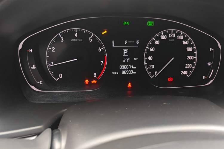 Used Honda Accord 2018 260TURBO Elite Edition China V Odometer Close Up