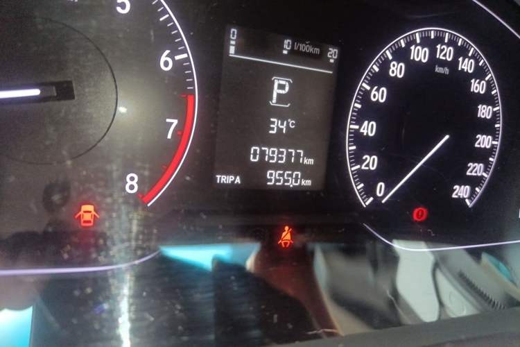 Used Honda Accord 2018 260TURBO Elite Edition China V Odometer Close Up