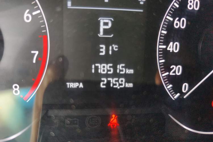 Used Honda Accord 2018 260TURBO Elite Edition China VI Odometer Close Up