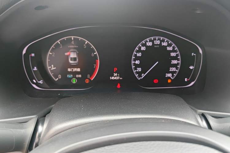 Used Honda Accord 2018 260TURBO Luxury Edition China V Emission Standard Odometer Close Up