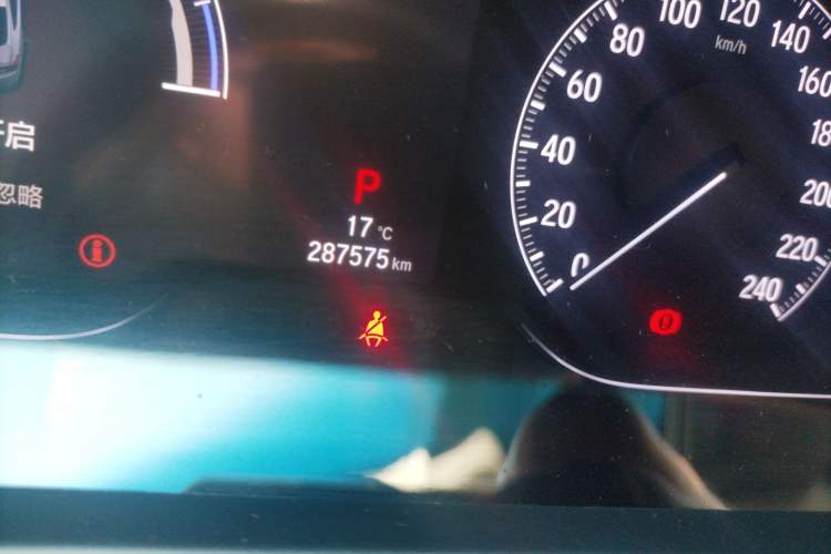 Used Honda Accord 2018 Rui Hybrid 2.0L Rui Ling Edition China VI Odometer Close Up