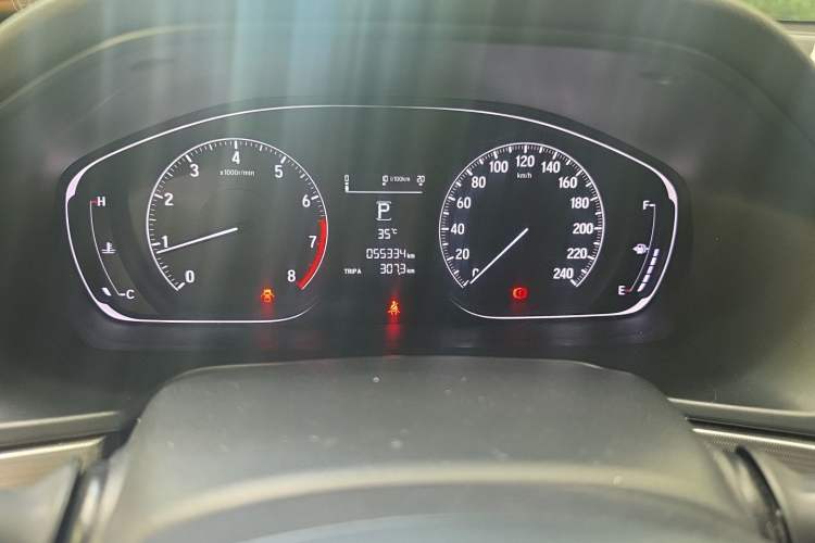 Used Honda Accord 2018 260TURBO Elite Edition China VI Odometer Close Up