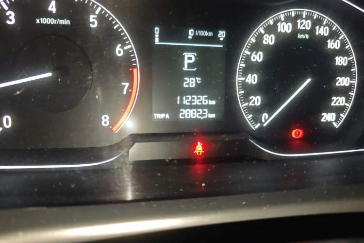 Used Honda Accord 2018 260TURBO Elite Edition China VI Odometer Close Up